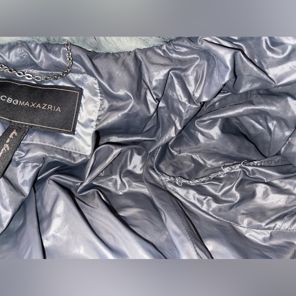 BCBGMaxazria Puffer Jacket with Faux Fur Collar. Silver Color. Women’s Size L - Picture 8 of 11